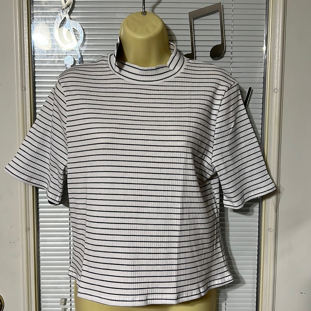 Striped Mock Neck Tee - White/Black